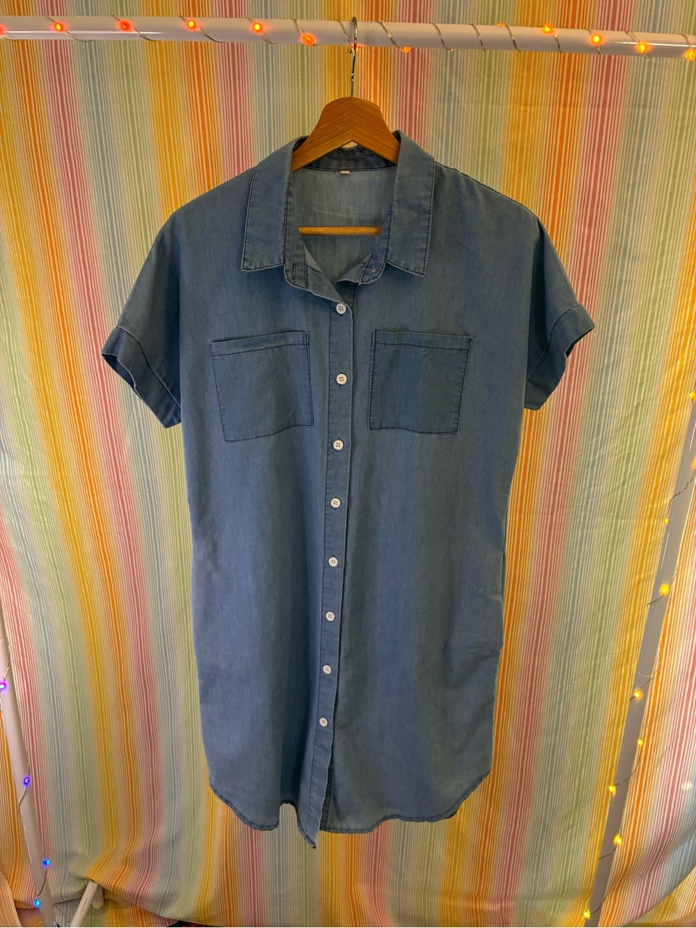 blue chambray button up shirt dress with side and chest pockets, size L